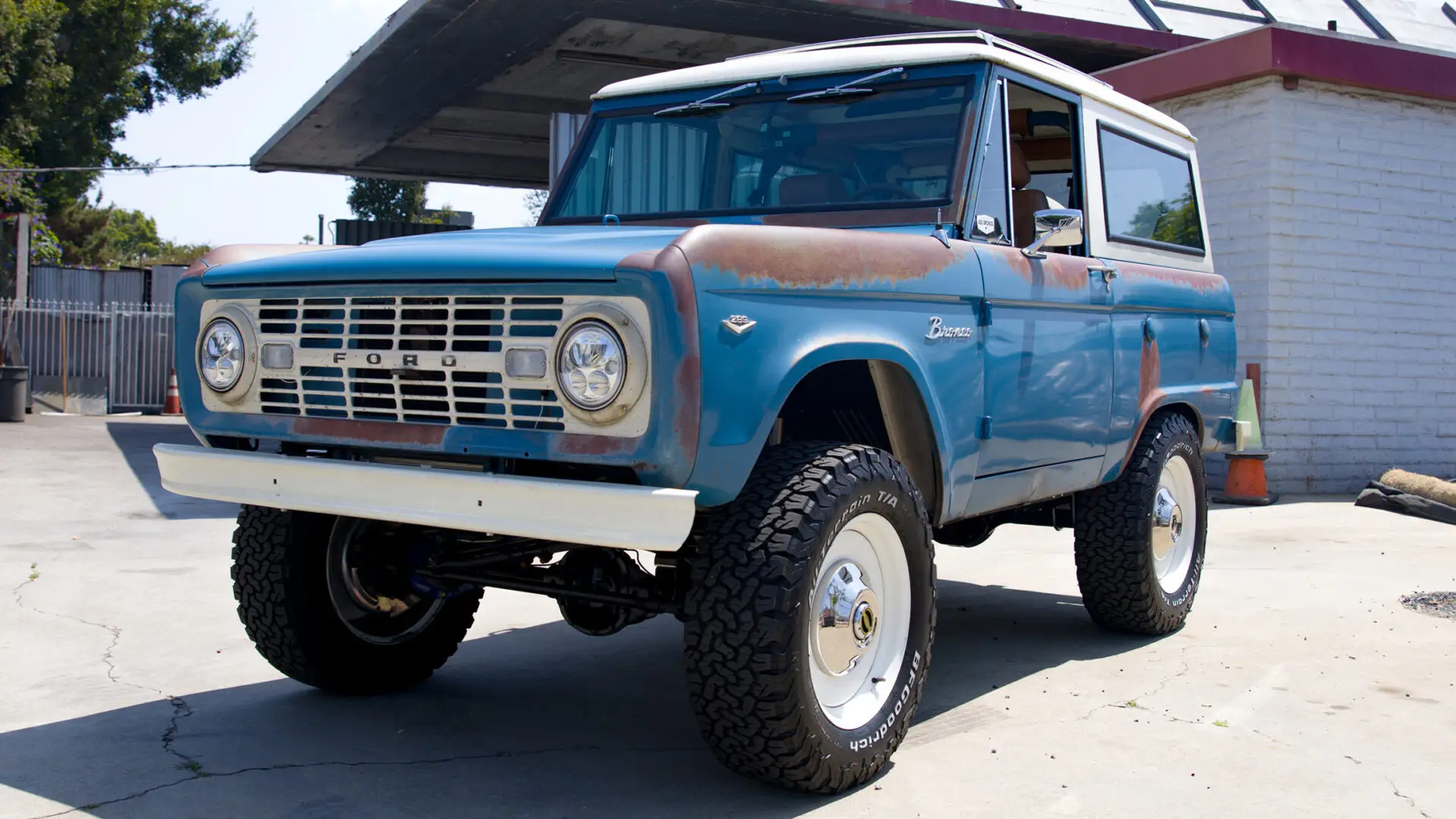 Blue Patina Bronco