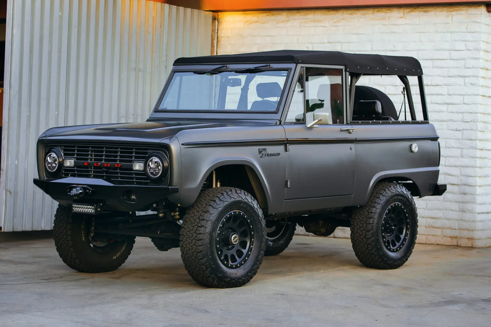 Matte Shadow Gray Bronco